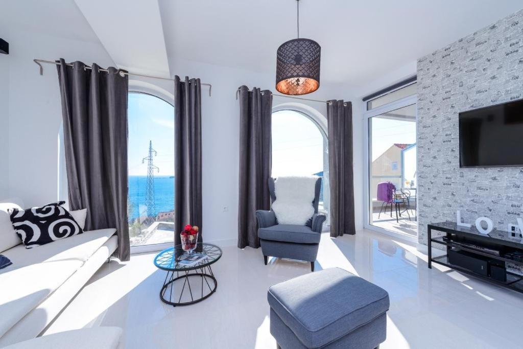 Apartments Villa Capitano Mlini Værelse billede
