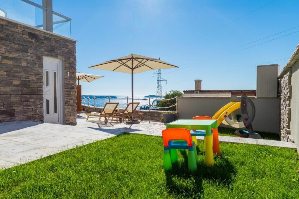 Apartments Villa Capitano Mlini Værelse billede
